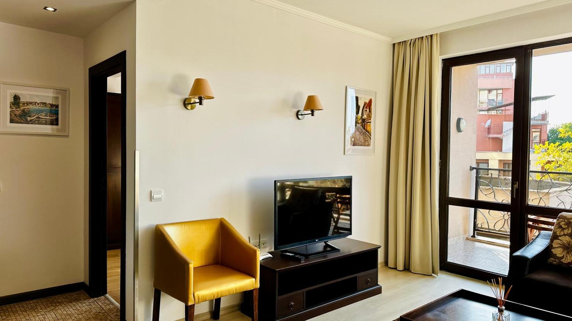 Royal Beach - Modern & Private Apartments In Center Sunny Beach Ngoại thất bức ảnh