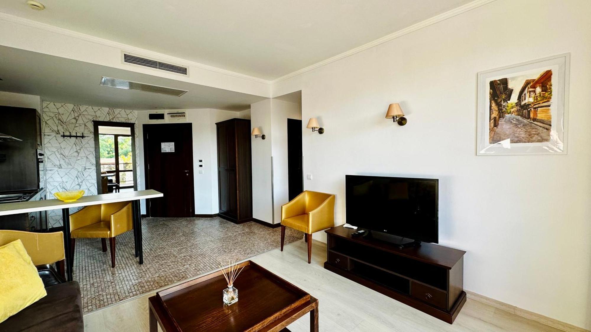 Royal Beach - Modern & Private Apartments In Center Sunny Beach Ngoại thất bức ảnh