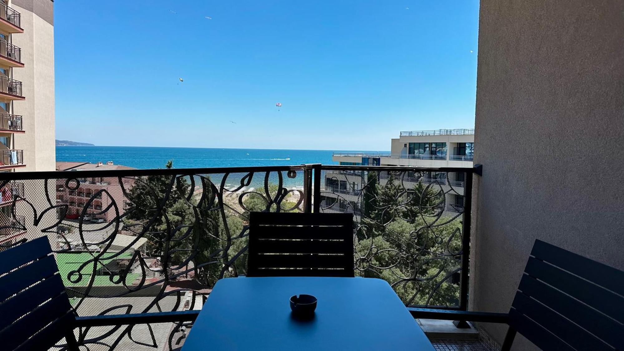Royal Beach - Modern & Private Apartments In Center Sunny Beach Ngoại thất bức ảnh