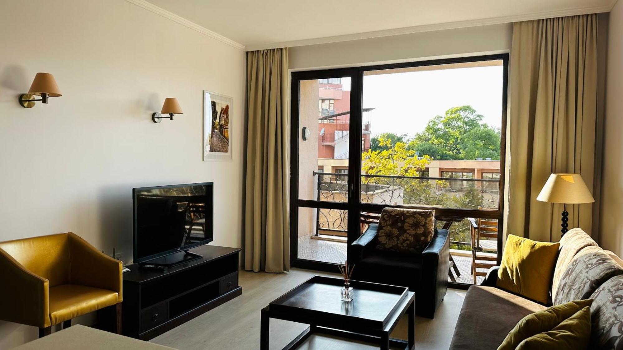 Royal Beach - Modern & Private Apartments In Center Sunny Beach Ngoại thất bức ảnh